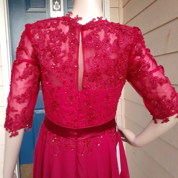 JJ'S House burgandy evening dress - Picture 5 of 6